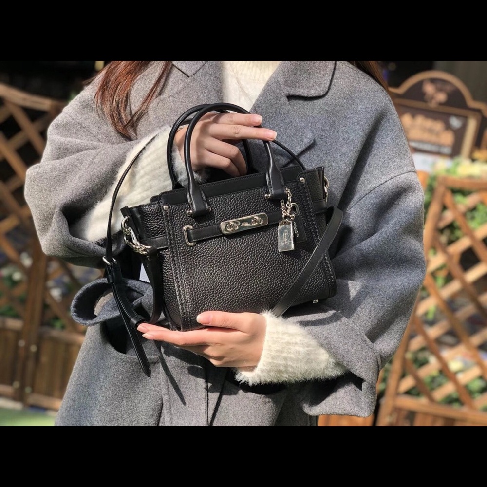 coach swagger21 black silver satchel crossbody